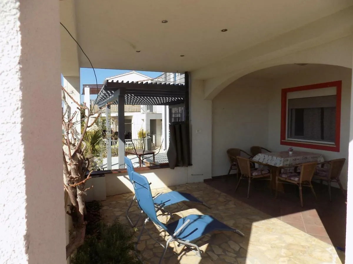 Apartments Erzen 140 Medulin 0*,  Croatia